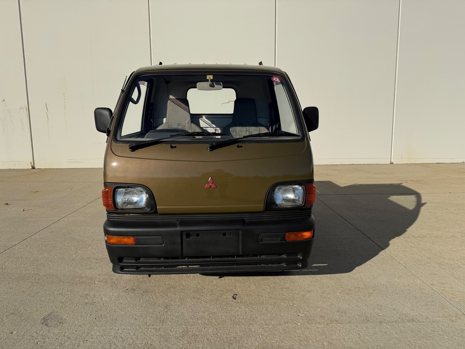 1994 Mitsubishi Mighty max  in CHICAGO, IL